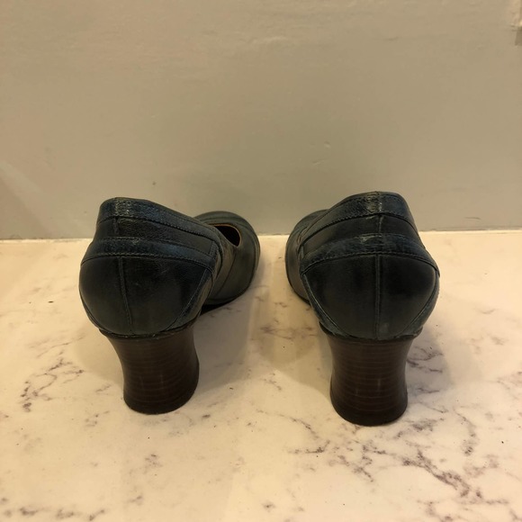 Miz Mooz Blue Leather Pumps/Heels Size 7 EUC - Picture 4 of 7